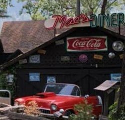 macs-diner-sign